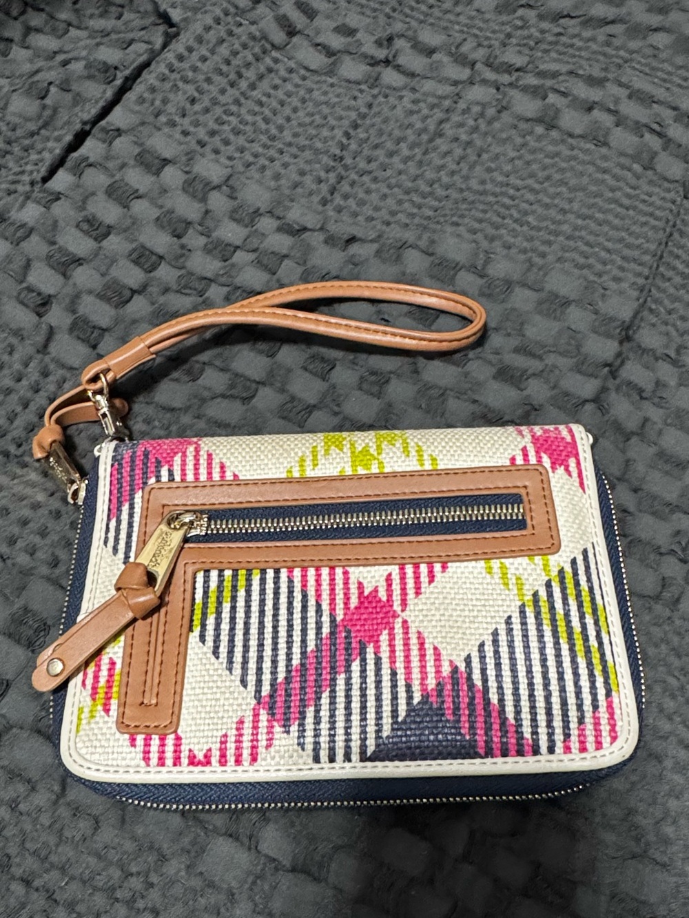 Spartina 449 Wristlet Multi Phone Wallet - Picture 2 of 9